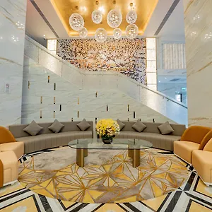 Otel Golden Dragon, Makao