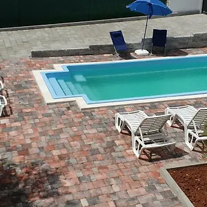 Arancia Villa Peruški