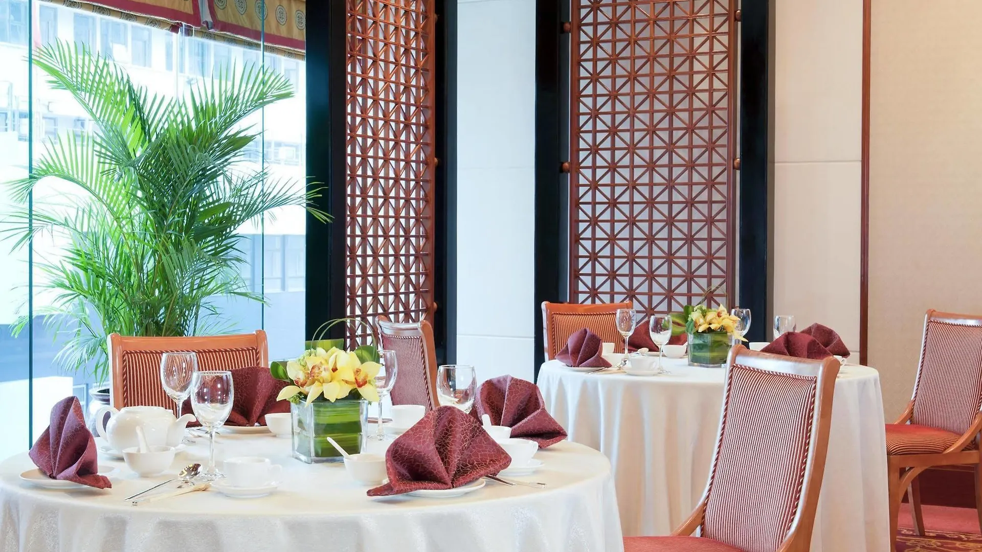 Hotel Harbour Plaza North Point Hong Kong 4*,